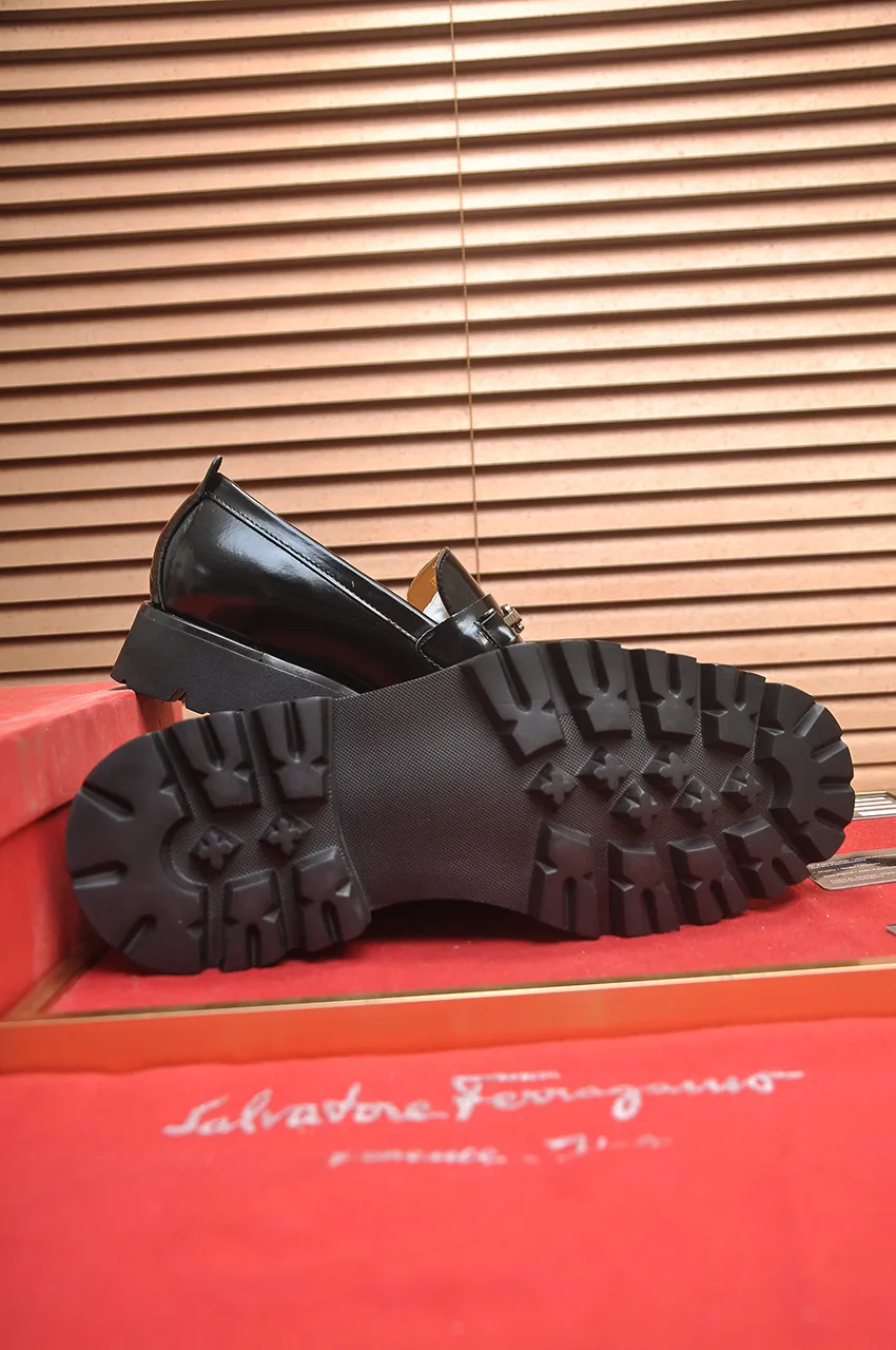 Men's shoes 💰500💶[Ferragamo/Ferragamo] The latest model in the counter. Original imported high-quality cowhide with open edges + imported 🐂 water-dyed cowhide lining + original luxury metal buckle + original combined outsole. Comparison without pressure 38--45 (45 is custom-made and cannot be returned or exchanged)